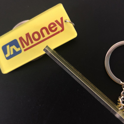 Τυπωμένη μόδα συνήθεια ακρυλικό Keychains για τη διαφήμιση των δώρων εύκολων να καθαρίσουν